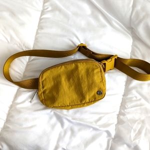 Lululemon Everywhere Belt Bag Mustard Yellow
